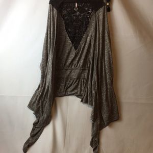 Robin K. Sleeveless jacket